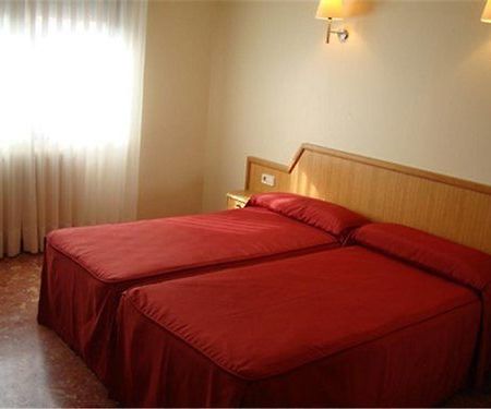 Hotel Chane La Puebla De Alfinden Экстерьер фото