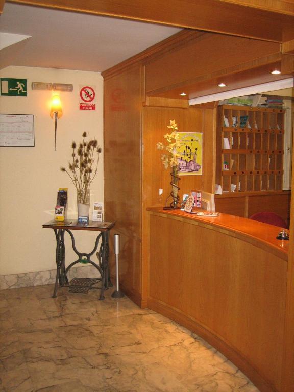 Hotel Chane La Puebla De Alfinden Экстерьер фото