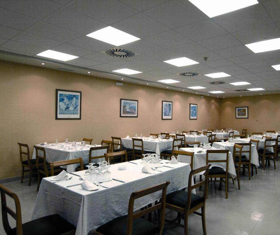 Hotel Chane La Puebla De Alfinden Экстерьер фото